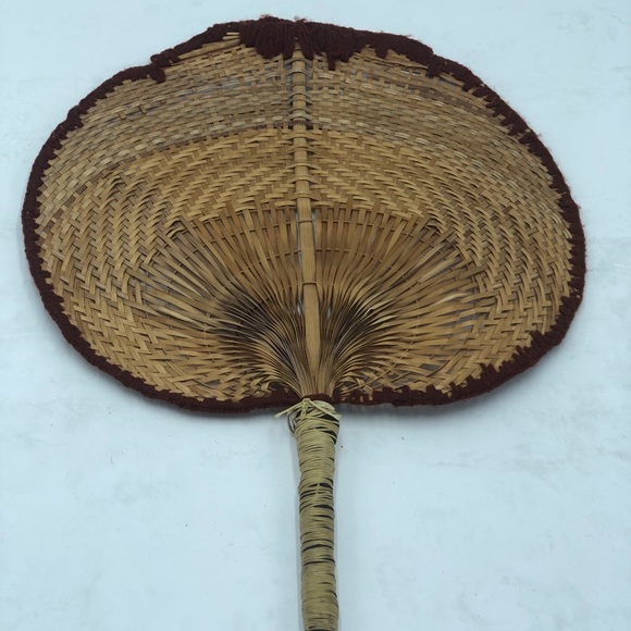 Vintgae Wicker Fan - Picture 2 of 5